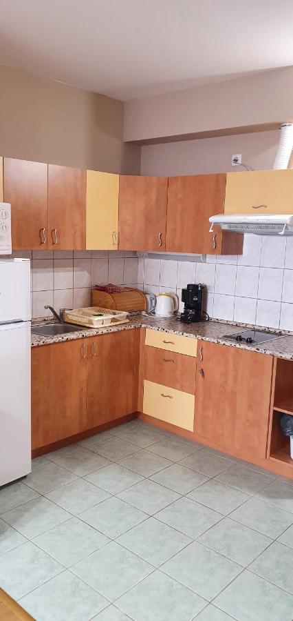 Venusz Apartman Cserkeszolo Exterior photo